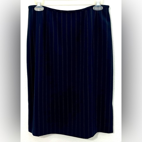 Tahari Navy Double Pinstriped Suit Jacket and Skirt Size 6 - Picture 4 of 7